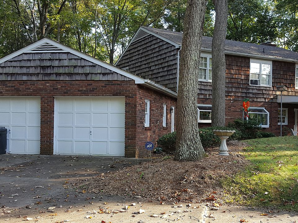 2nd image of 1638 Woodvale Dr