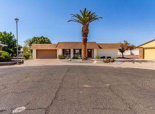 16853 N Meadow Park Dr, Sun City, AZ 85351