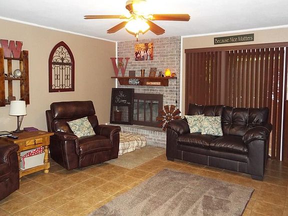 2nd image of 407 Crestwood Dr