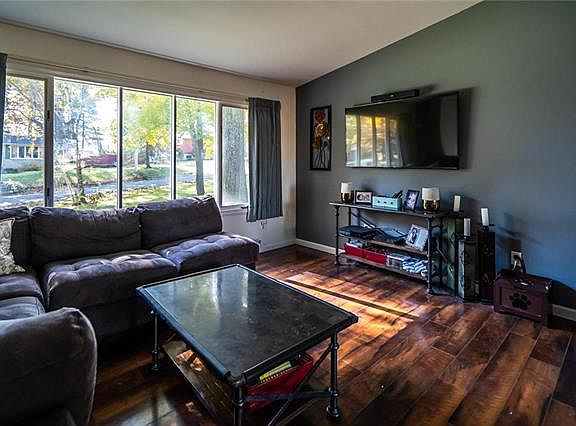 5th image of 2436 Cherrywood Ln