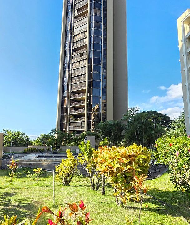 1st image of 2101 Nuuanu Ave #I2401