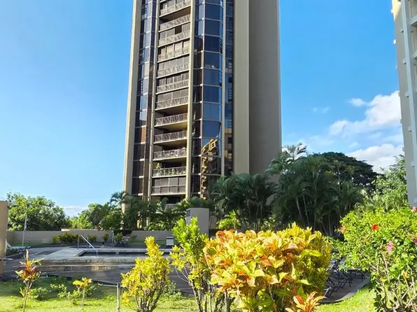 2101 Nuuanu Ave #I2401, Honolulu, HI 96817