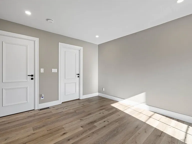 3 Burke Ln #203 — Photo 11