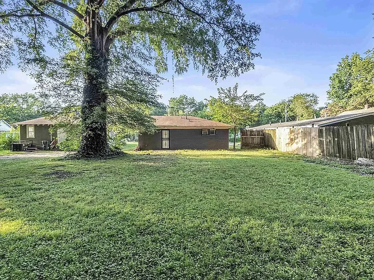 3451 Tutwiler Ave — Photo 9