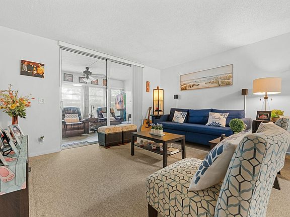 4th image of 14527 Bonaire Boulevard #109