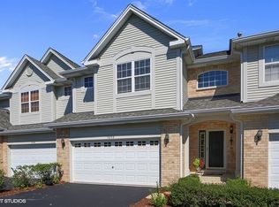 9252 Waverly Ct, Darien, IL 60561
