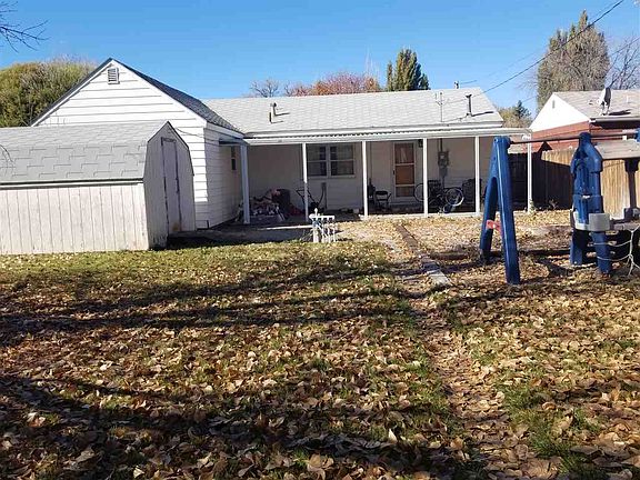3rd image of 808 Charles Ave