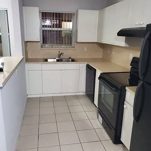 1 bed, 1.0 bath, $1,800 — Photo 3