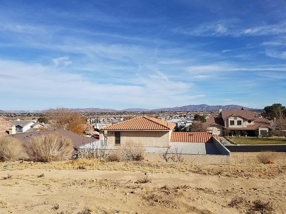 2nd image of 13565 Sierra Vista Dr