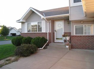 4816 Oxborough Gdns N, Brooklyn Park, MN 55443