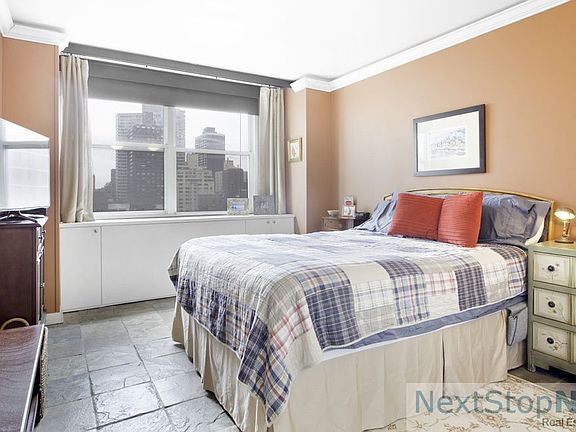 4th image of 245 E 54th St APT 12L