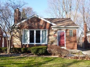 20677 Woodmont St, Harper Woods, MI 48225