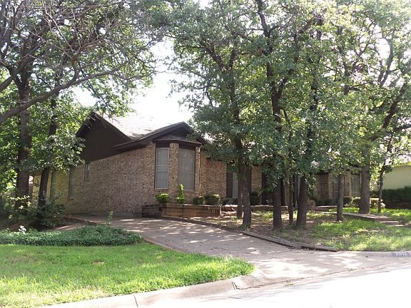 3rd image of 7517 Madeira Dr