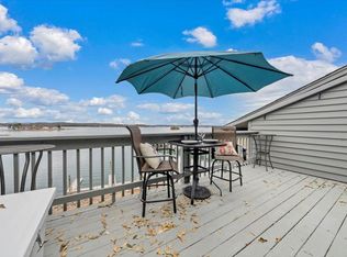 93 Peninsula Point Dr Unit B5, Moneta, VA 24121