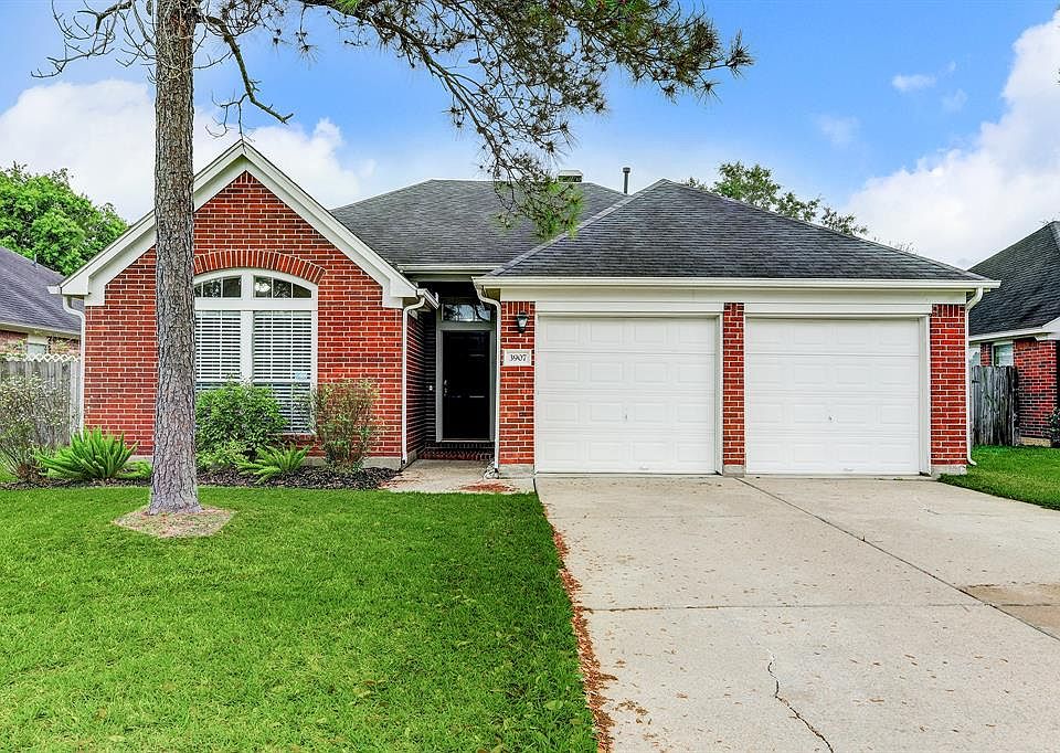 1st image of 3907 Vinecrest Dr