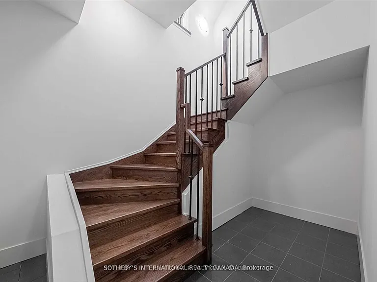 29 Queens Quay E #Townhouse 113 — Photo 34