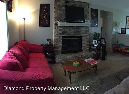 5th image of 3160 Le Oaks Dr