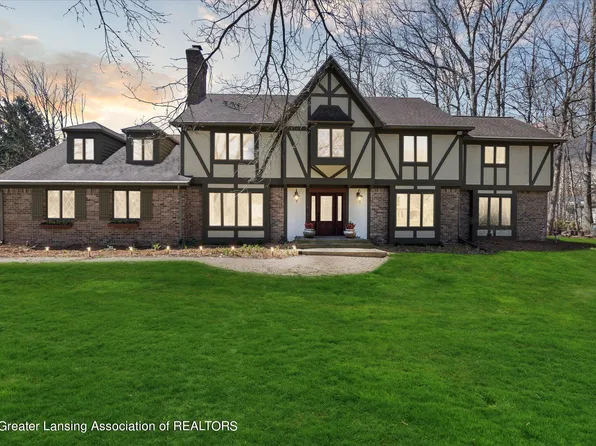 475 Juneberry Ln, Okemos, MI 48864