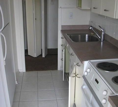 4th image of 1455 N Sandburg Ter APT 1706B