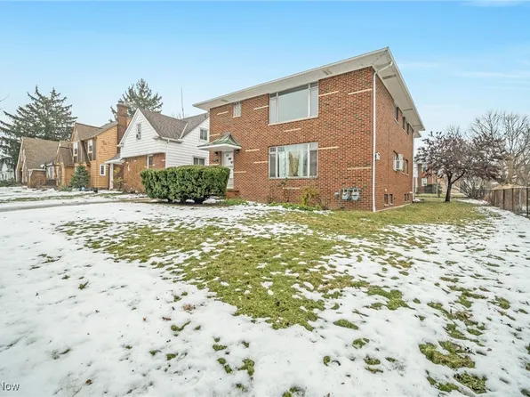 7877 Wainstead Dr, Parma, OH 44129