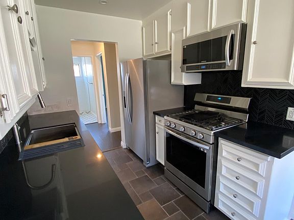 2nd image of 317 Walnut Ave APT 8