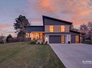 6879 Vista De Oro Dr, Rockford, MI 49341