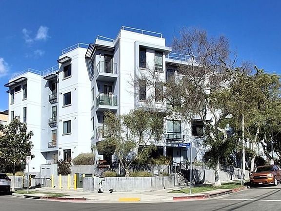 5th image of 5955 Saturn St #202