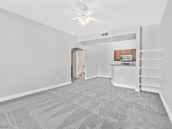 3rd image of 5130 S Jones Blvd Unit 103