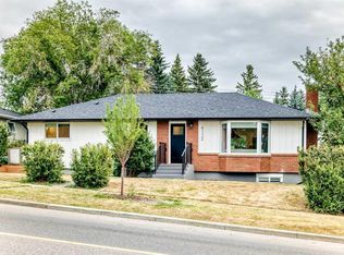 4112 W 19th St NW, Calgary, AB T2L 2B6