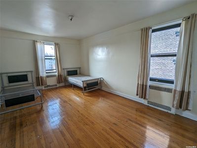 92-11 35 Ave #5N, Queens, NY, 11372