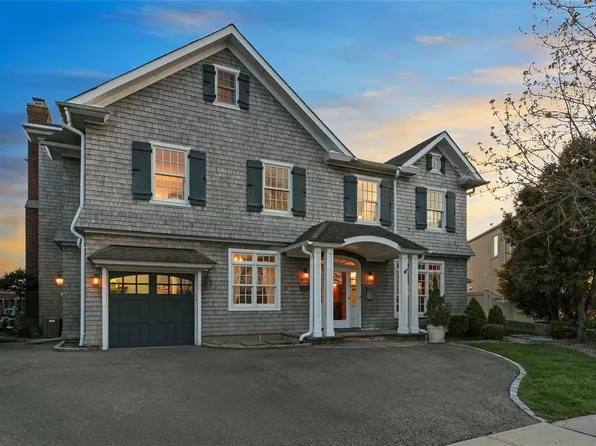 3076 Riverside Drive, Wantagh, NY 11793