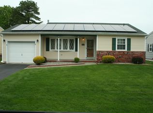 28 Carlisle Rd, Toms River, NJ 08757