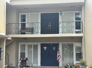 25 Country Club Dr, Largo, FL 33771