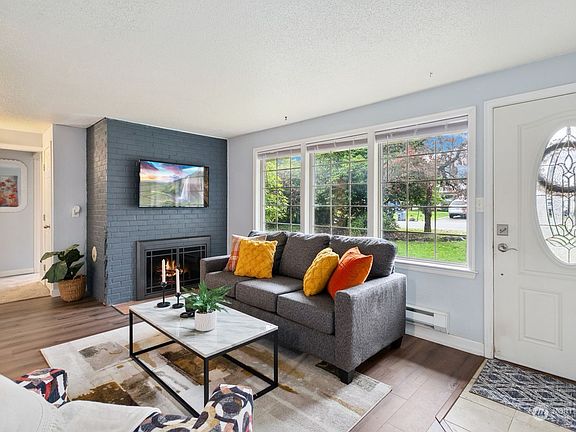 4th image of 8421 Winona Street SW