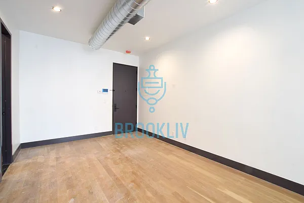 Rented by null | media 18