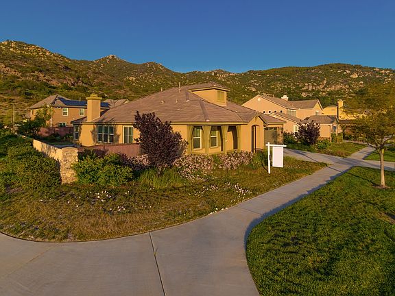 2nd image of 3202 Beven Dr