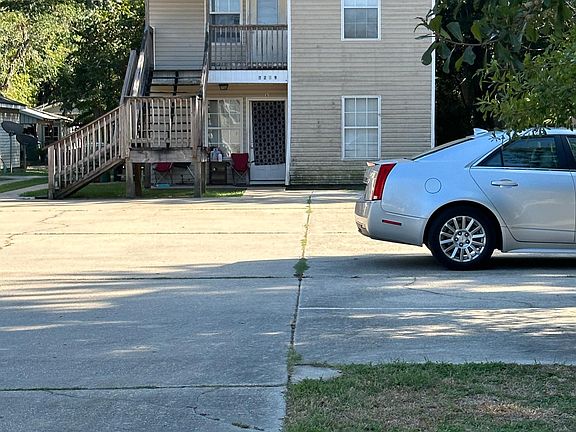2nd image of 2219 30th St #B