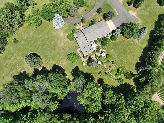 3rd image of 2180 BLUEJAY LANE
