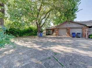 2433 E 55th Ct, Tulsa, OK 74105