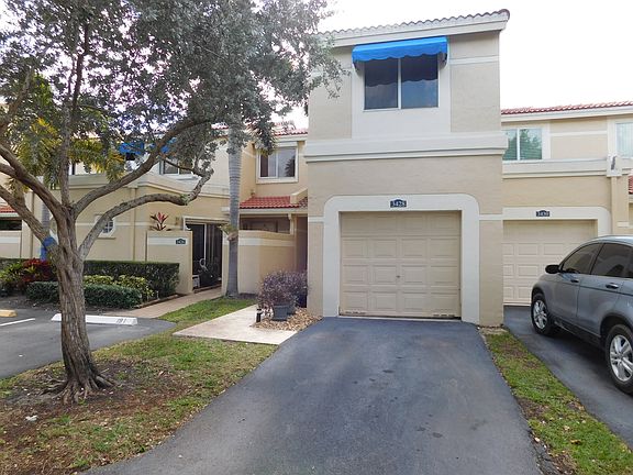 2nd image of 3428 Palladian Cir