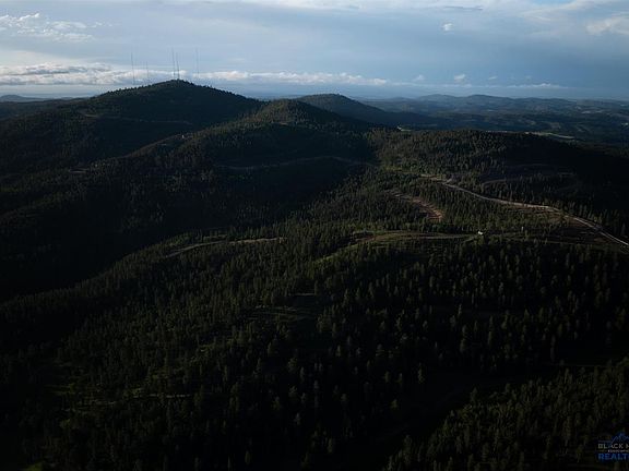 2nd image of 17 Deer Mountain Rd