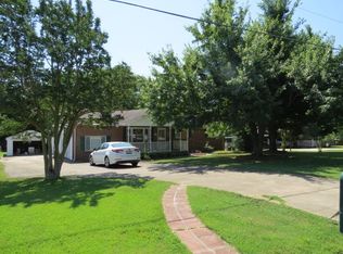 647 Archer Rd, Spartanburg, SC 29303