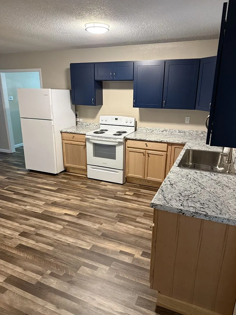 Building Photo - 327 Curia Creek Ln