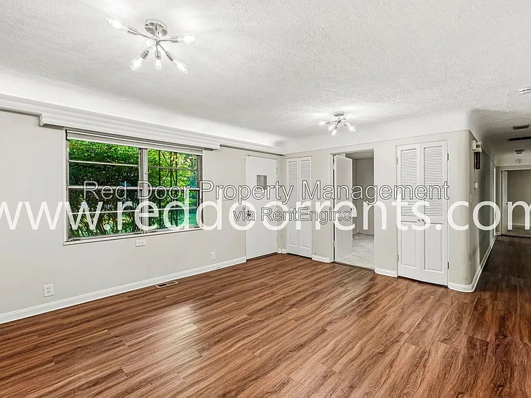 4701 Kessler Boulevard East Dr — Photo 12