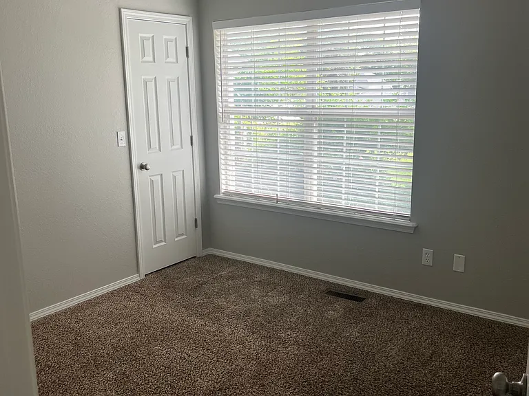 408 N Cherokee Ave #2 — Photo 6