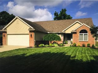 4416 Bridle Dr, Maumee, OH 43537