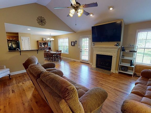 5th image of 237 Atlanta Way