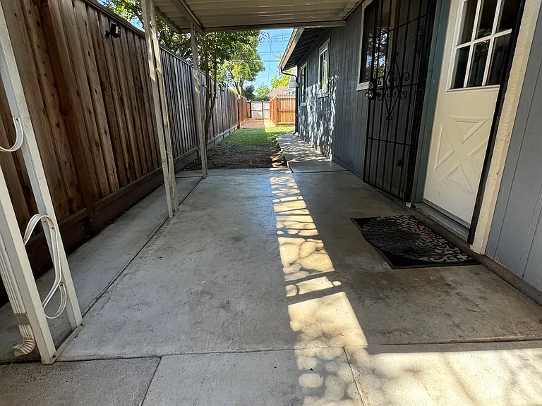 4901 11th Ave — Photo 26