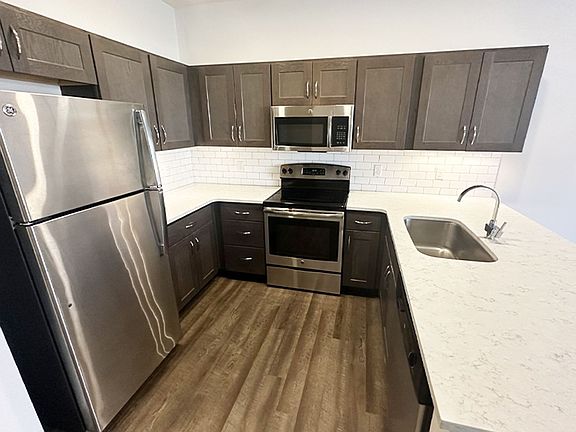3rd image of 3240 Whitfield Ave #3250-109