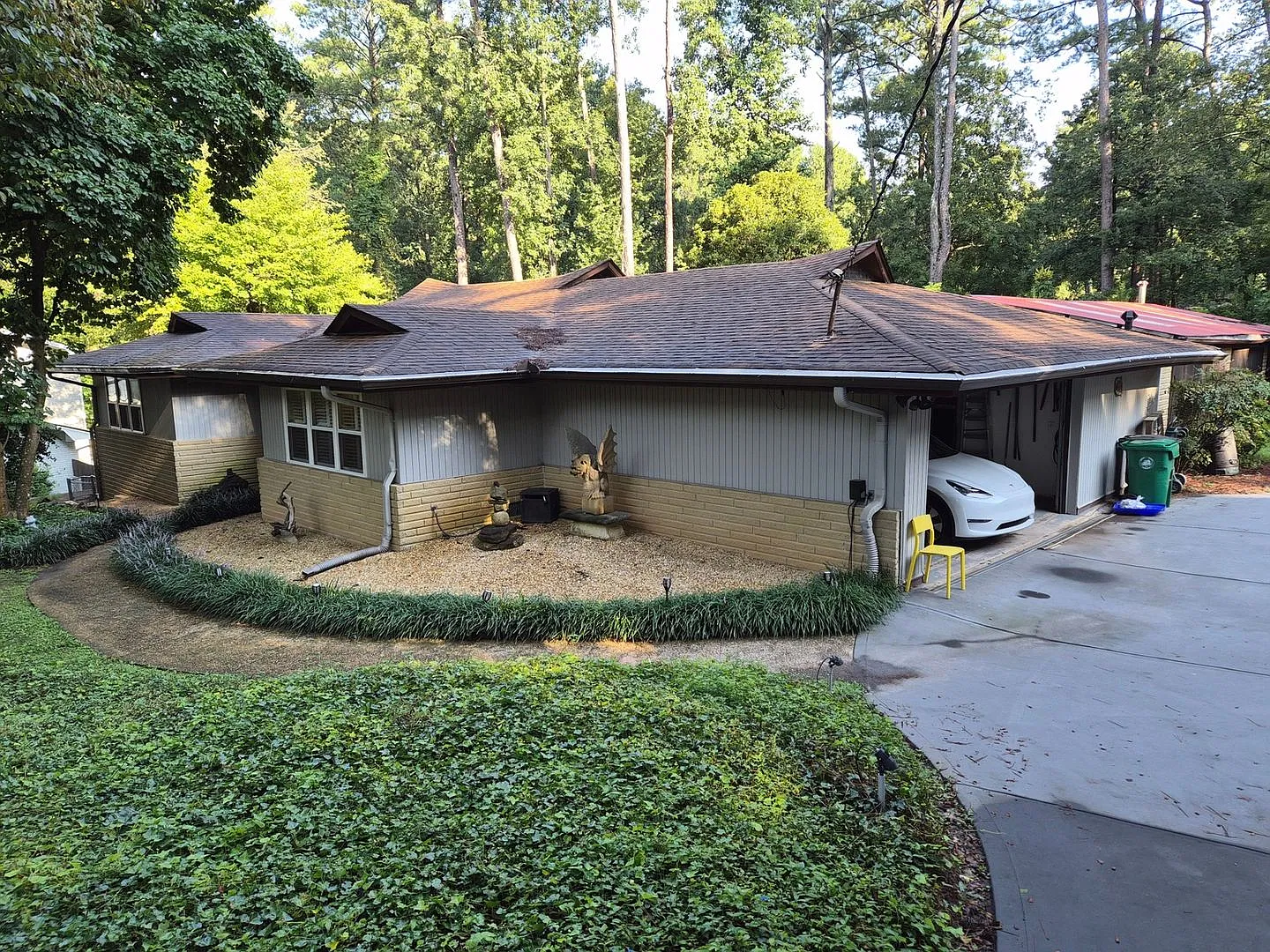 Charming 3BR Mid Century Modern House in Atlanta — Photo 3